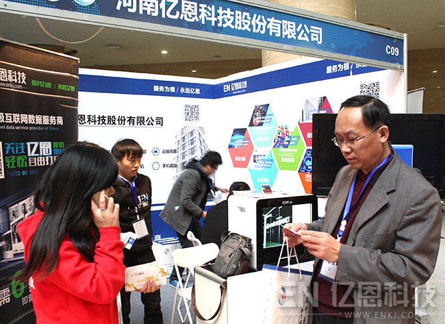 �|�����f���������Ƅӻ��W���·��